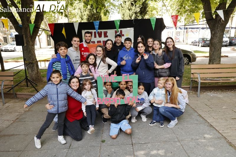 Pintacaras, tatuajes y bombas de semillas en la Feria Vive el Barrio Vidal 