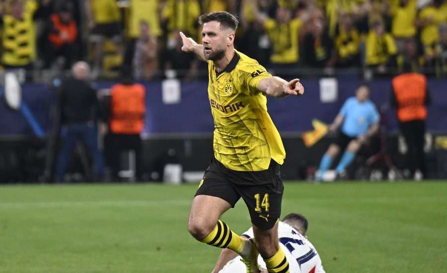 El Borussia Dortmund hace gigante su famoso muro amarillo y le da un aviso al PSG de Mbappé en semis de Champions (1-0)