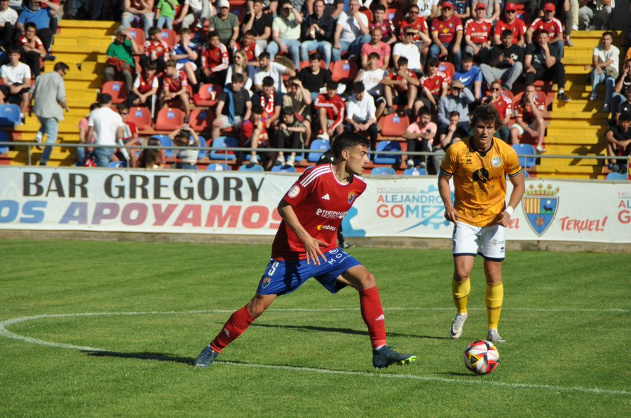 Unionistas se hace fuerte en Teruel con un jugador menos toda la segunda parte y mete presión al Arenteiro por la Copa (1-2)