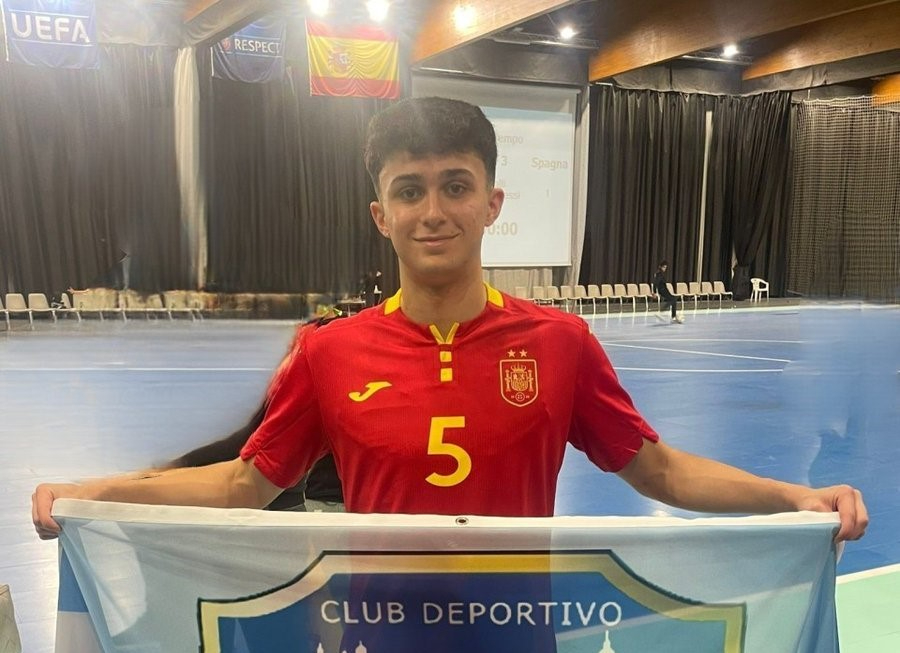 Iván González, canterano de Unionistas FS, debuta con la selección española sub19