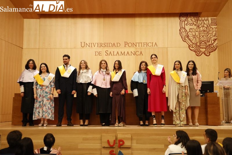 Día feliz para los nuevos titulados en Logopedia por la UPSA