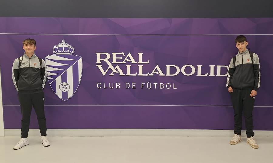 Oliver y Álex Sánchez entrenan con el Real Valladolid
