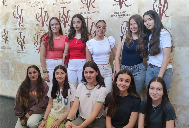 Alumnas del colegio San Juan Bosco, premiadas en el Geoconcurso ¿Cómo se administra el territorio de tu localidad?