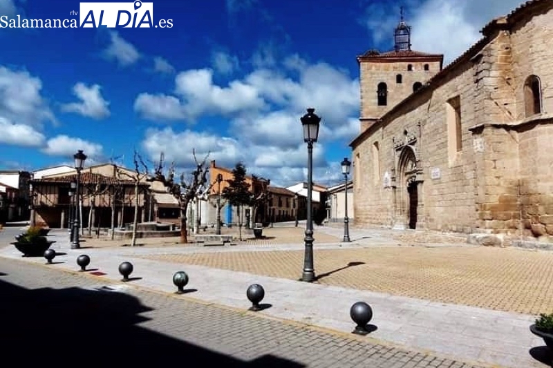 La alfombra roja llegará a la Plaza Mayor de Macotera en un llamativo desfile organizado por la Asociación Me Permito