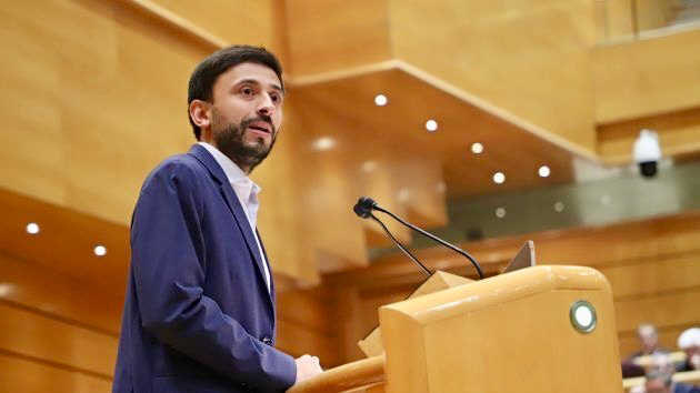 El Senado da luz verde a una moción del   parlamentario peñarandino Fran Díaz para estabilizar a los profesores universitarios