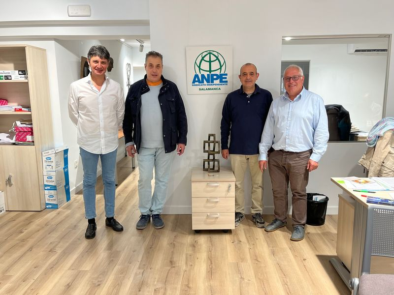 ANPE organiza una exposición de forja artística 