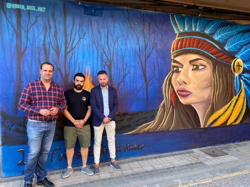  La fuerza de la mujer, el nuevo mural que Rober Bece ha plasmado en Santa Marta
