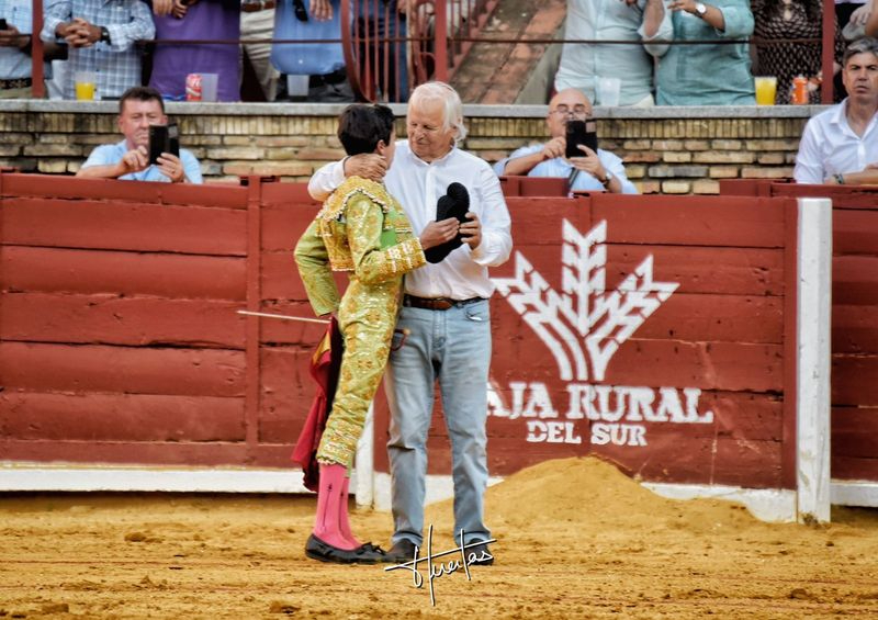 La bendición del V Califa del Toreo a Marco Pérez