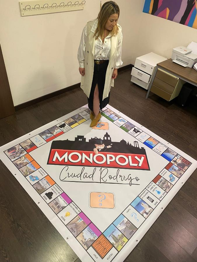 Creado un Monopoly gigante de Ciudad Rodrigo con el que se jugará el viernes 14
