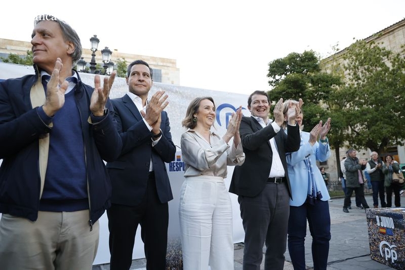 Gamarra afirma en el inicio de campaña en Salamanca que los socios de Sánchez le quieren por su debilidad 