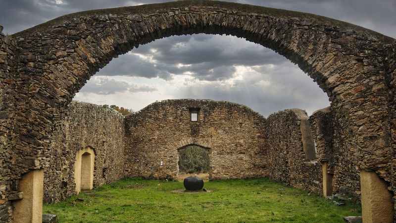 Ruinas de lo sagrado