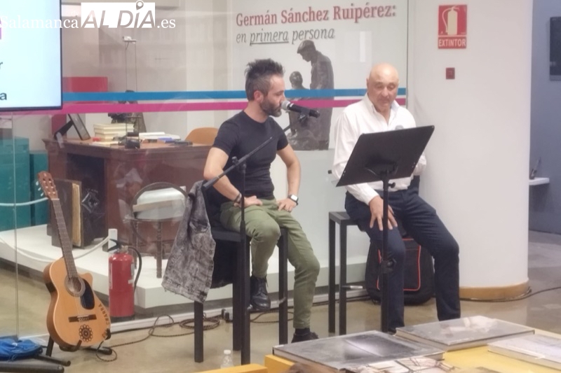 Javi ‘Wallas’ ofrece su particular y curiosa visión de la lectura y la vida dentro de ‘Los Fundamentales’