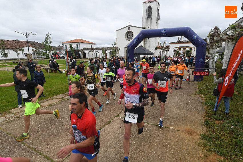 Adrián Martín y Verónica Sánchez se imponen en el estreno de la Carrera Popular de Águeda