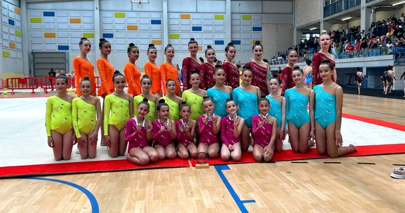 Dos oros y cuatro platas para el Club Rítmica Salamanca en la Liga Autonómica de Gimnasia