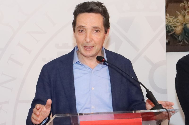 ¿Cuándo toma posesión de su cargo como rector de la USAL Juan Manuel Corchado?