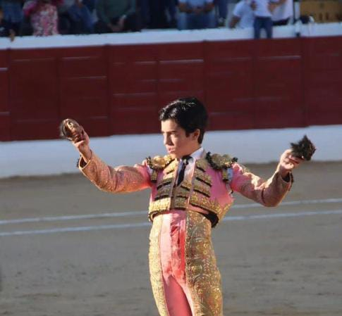 Puerta grande para Marco Pérez en Santisteban del Puerto (Jaén)