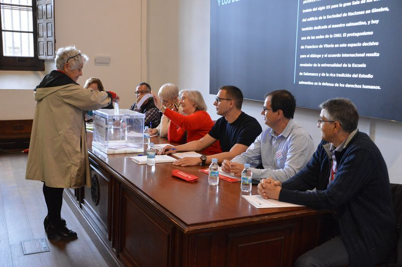 Cerca de 33.000 universitarios eligen mañana al Rector de la Universidad de Salamanca