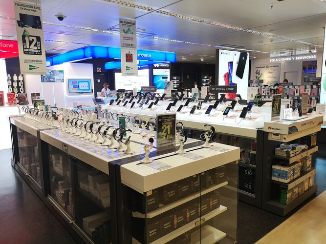 Miles de productos sin IVA en tiendas, web y app de El Corte Inglés 