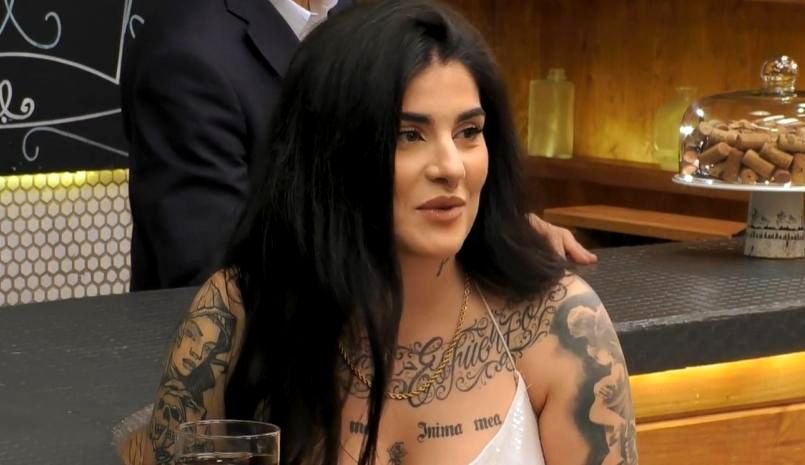 La camarera salmantina que luce tatuajes y busca novio en First Dates