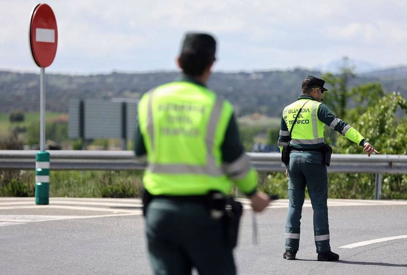 Interceptan en la A-62 a un motorista drogado circulando a 214 km/h 