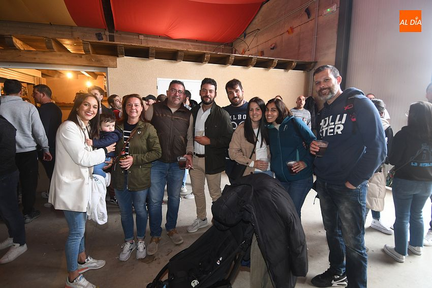 Animada fiesta de tardeo en La Atalaya con motivo de la festividad de San Miguel Arcángel