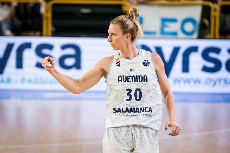 Laura Gil, la internacional española que renueva en el Perfumerías Avenida