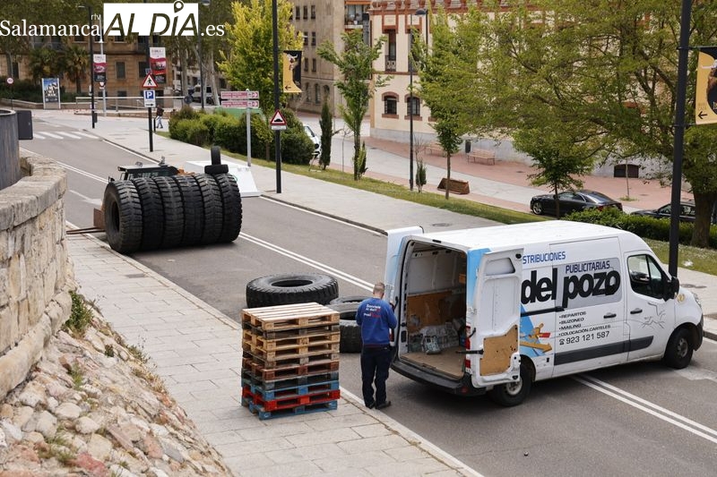 La transformación del paseo Rector Esperabé para el espectáculo motero del viernes