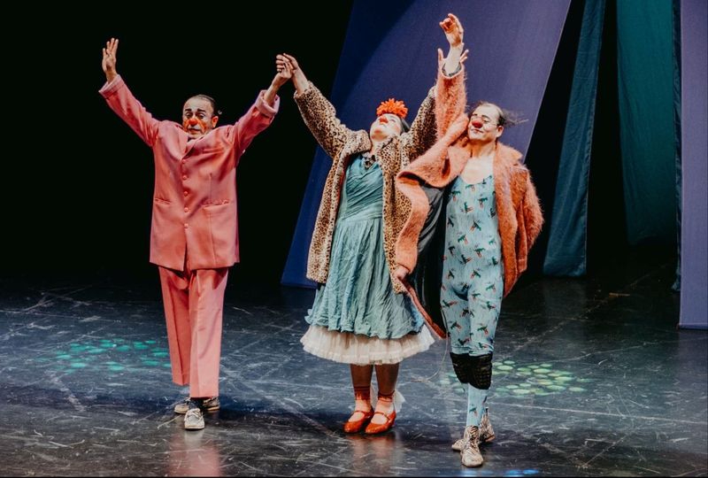 La gira de la compañía de payasos de Chile, Festín de la Risa, llega a Salamanca