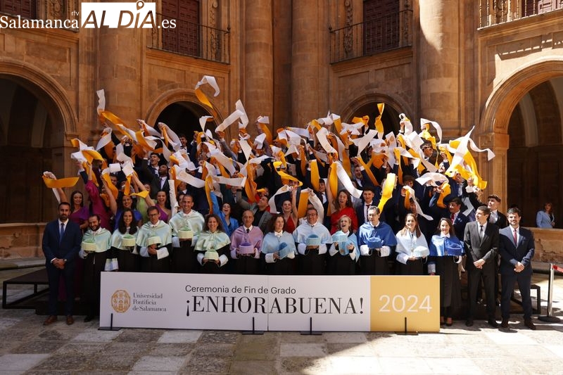 Los alumnos de Ciencias de la Actividad Física y del Deporte celebran su graduación 
