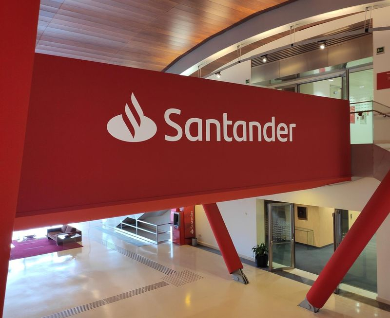 Ciberataque al Banco de Santander: acceden a los datos de clientes y empleados
