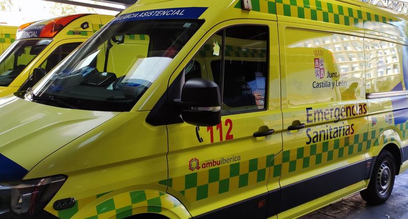 Once heridos al caer una escalera metálica en un instituto de Ponferrada