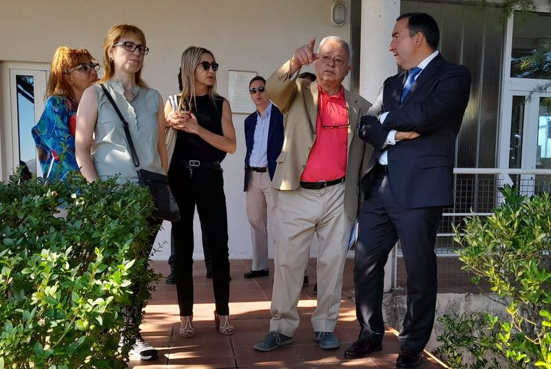 Anuncian movilizaciones por el despedido de 13 trabajadores interinos de Llano Alto