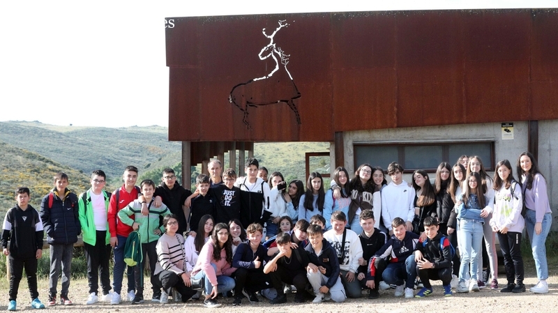 Alumnos del IES Ramos del Manzano, de Vitigudino, visitan Siega Verde