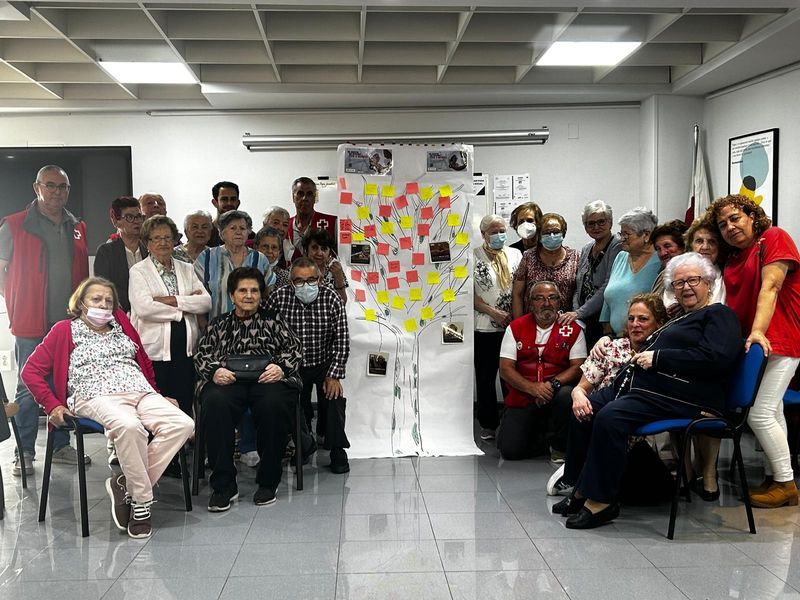 Cruz Roja sensibiliza sobre el buen trato a las personas mayores con diversas acciones en la provincia