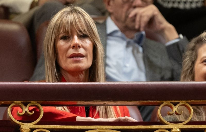 El juez cita a la mujer de Pedro Sánchez para declarar como investigada
