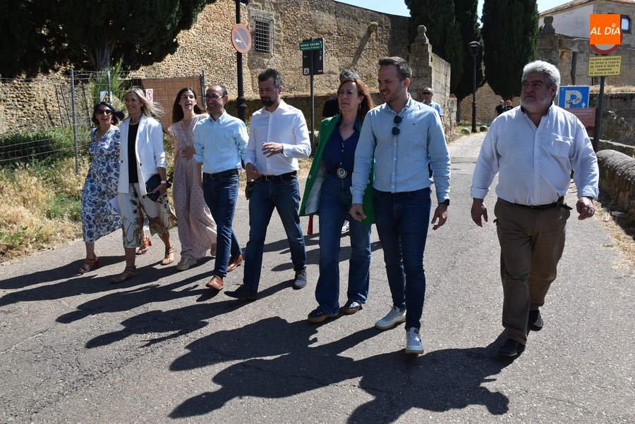 Luis Tudanca se acerca a Ciudad Rodrigo al hilo de las Europeas del domingo