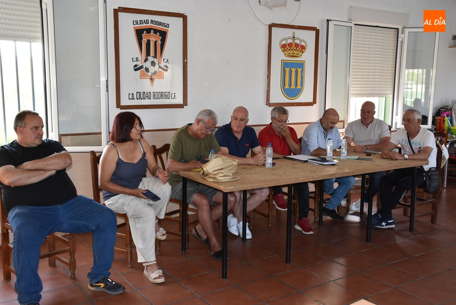 El Ciudad Rodrigo, que trabaja en un filial Senior, fija los mismos precios que en la 21/22