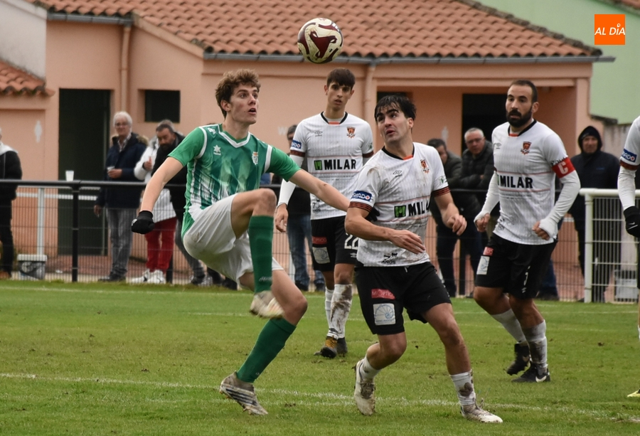 El Ciudad Rodrigo desvela su 1º fichaje: Miguel Velázquez, 4º máximo goleador de Regional