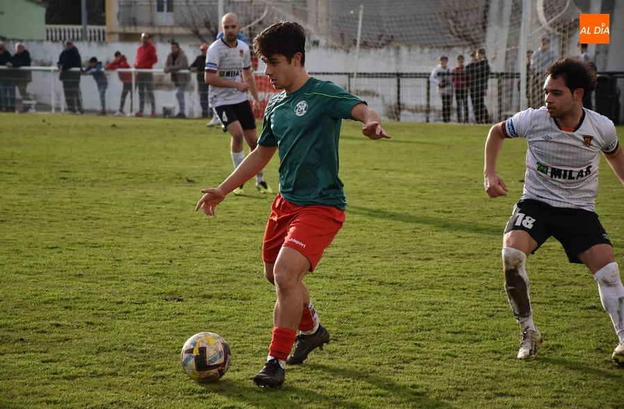 Álex Medina, nueva incorporación del Ciudad Rodrigo CF, que también renueva a Sergi