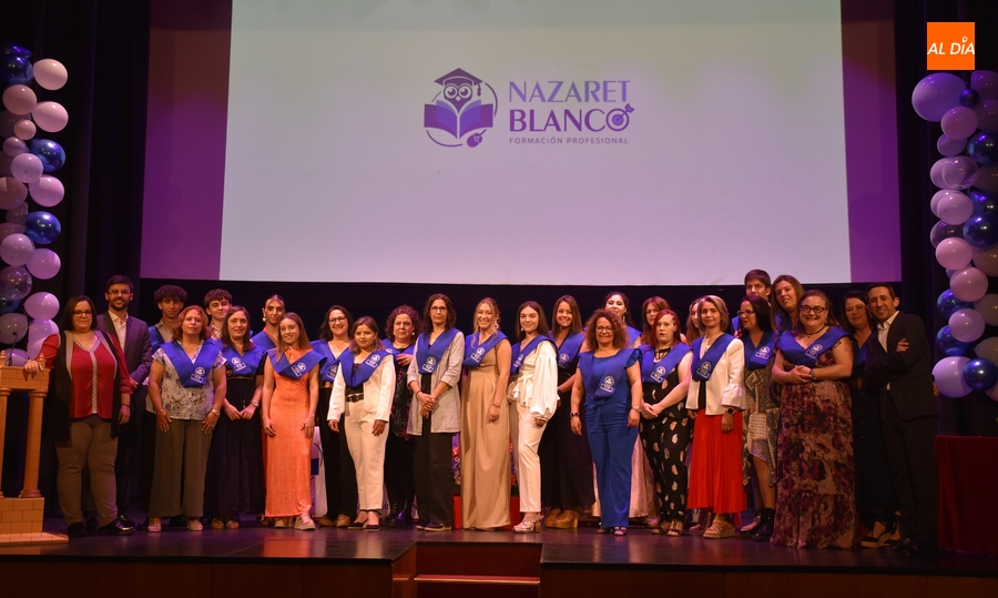 El Centro de FP Nazaret Blanco gradúa a sus Técnicos en Cuidados Auxiliares de Enfermería