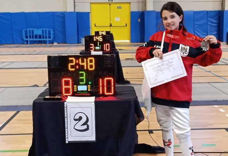La campeona de España de esgrima en categoría infantil es salmantina