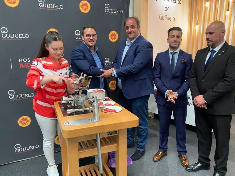 Guijuelo recupera el Día del Jamón