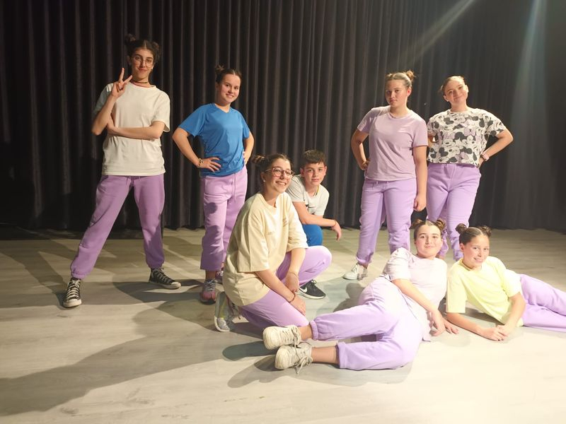 Los alumnos de danza clásica inauguran las audiciones de la Escuela Municipal de Música y danza de Santa Marta