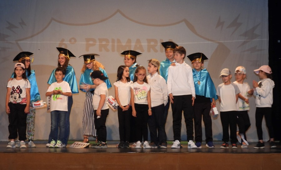 El CEIP Sancti-Spíritus gradúa a sus alumnos de 3º de Infantil y 6º de Primaria