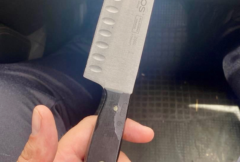 La Policía Local intercepta a un varón que portaba un cuchillo de grandes dimensiones tras una alerta vecinal