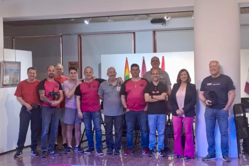 Una pista gigante y ambiente amistoso protagonizan el Encuentro Mini Z de Peñaranda