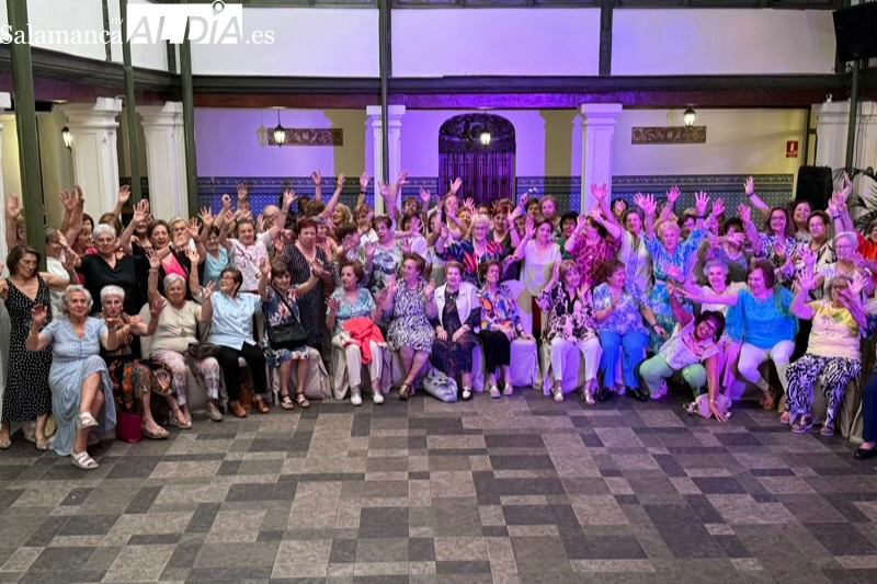 Comida, fiesta y ambiente más que divertido para despedir el curso del programa Vive