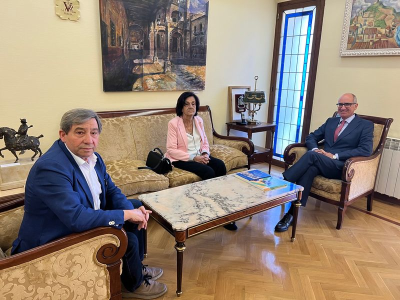 La Diputación estudiará una posible colaboración con las asociaciones de salmantinos residentes en Cuba