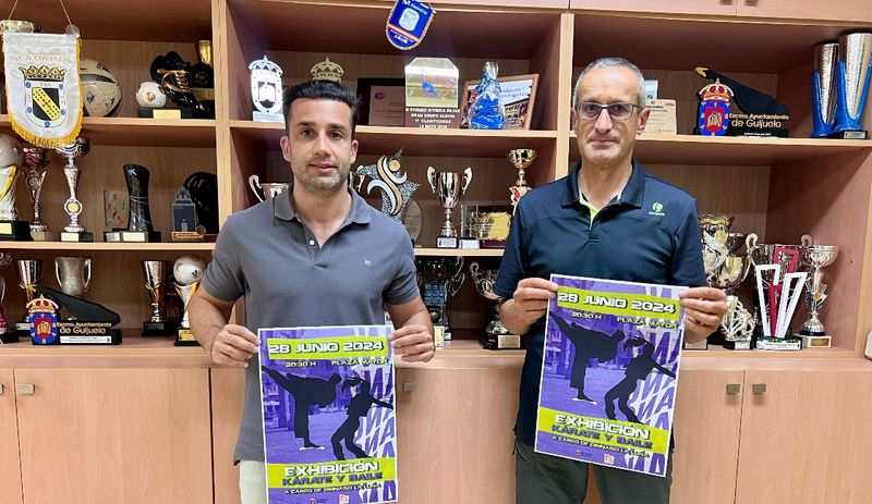 Exhibición de kárate y baile en la Plaza Mayor de Guijuelo