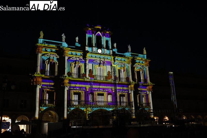El recuerdo de una antigua bruja caminante llega a Salamanca en el videomapping que dice adiós al FÀCYL